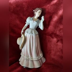 Vintage Home Interior Women Lady Camilla Figurine #1452 Porcelain 8" Tall